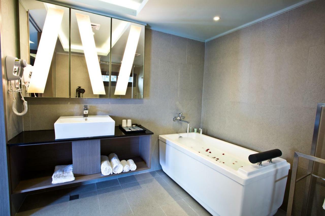 גאושיונג Fine Hotel מראה חיצוני תמונה